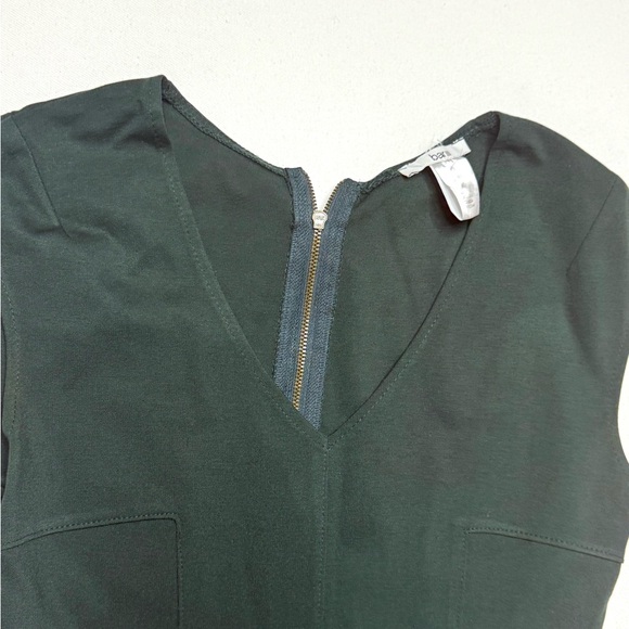 Bar lll Forest Green Sleeveless  V-neck Fit & Flare Dress Size Small - Picture 3 of 5